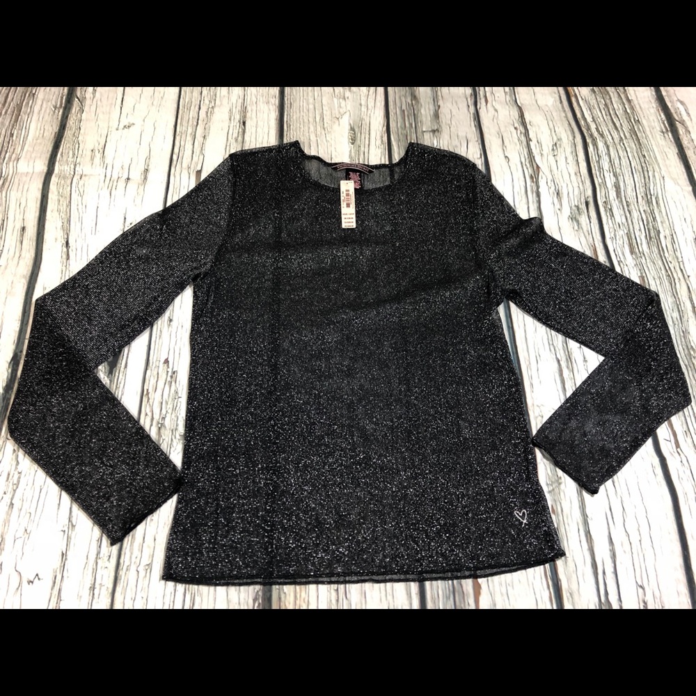 Victoria’s Secret shimmer glitter black top 😍😍